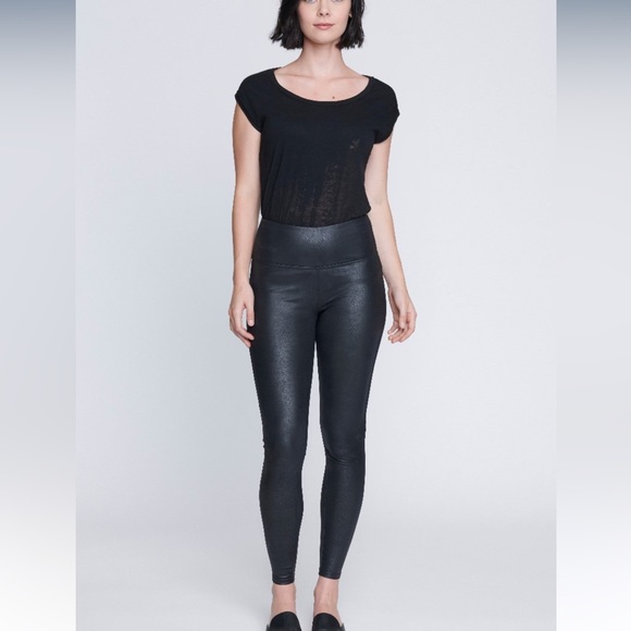 Seven7 Faux Leather Leggings In Excellent Condition - Picture 2 of 16